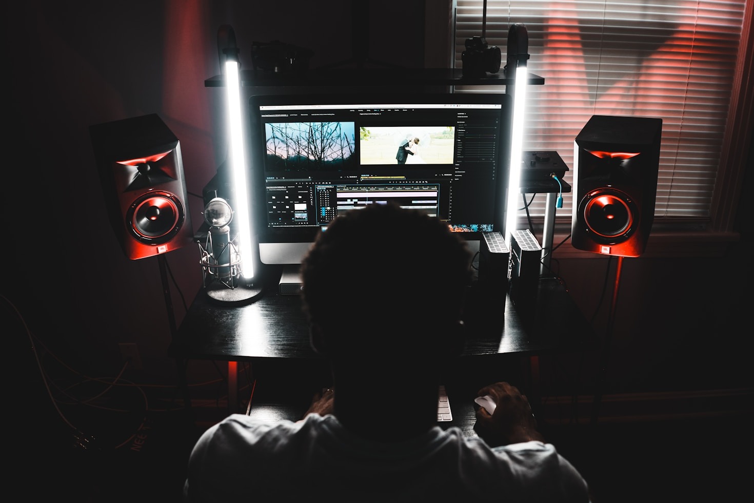The Psychology Of Dark Mode Design